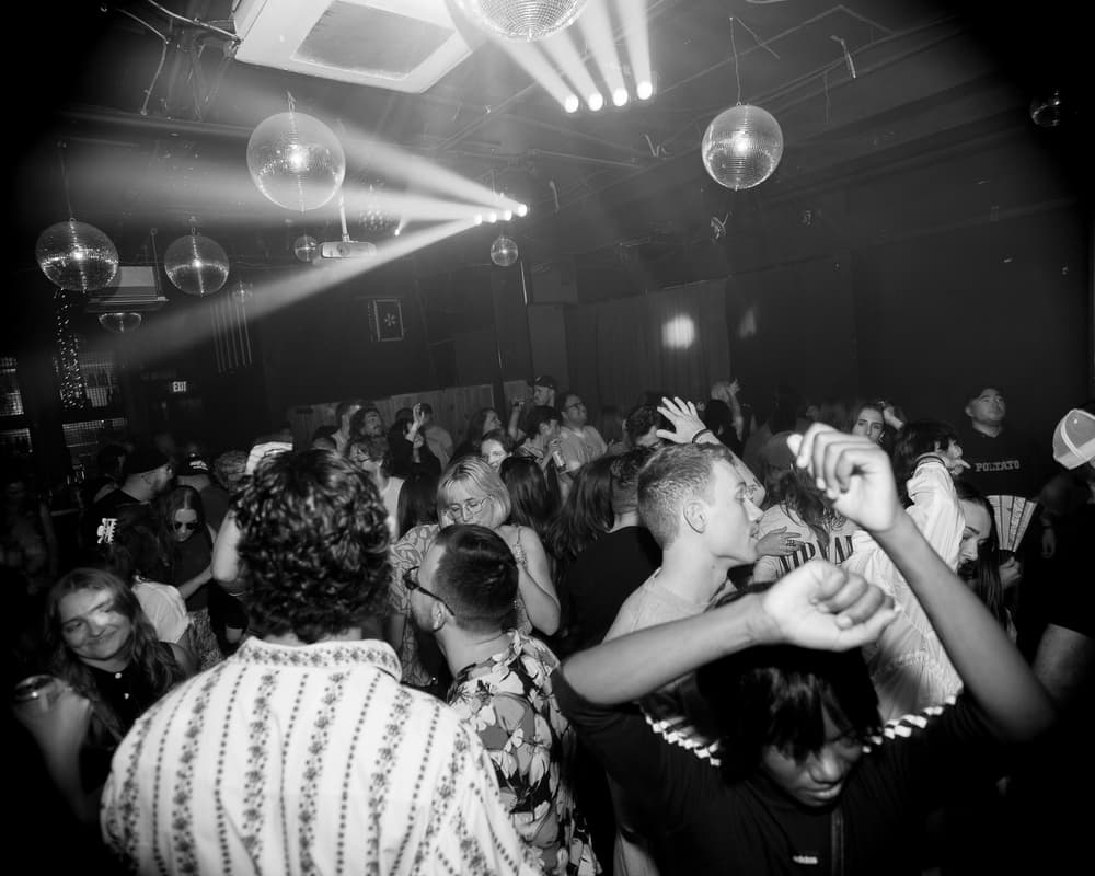 Luxxury, October 24'
