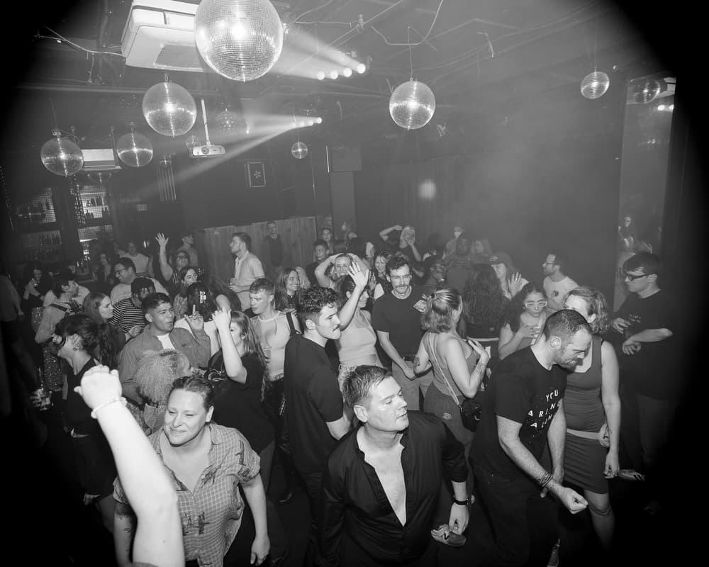 Luxxury, October 24'
