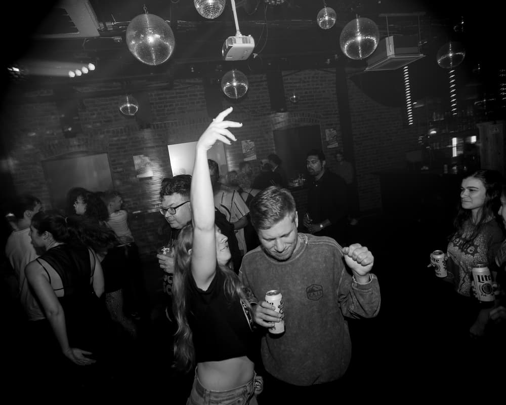 Luxxury, October 24'